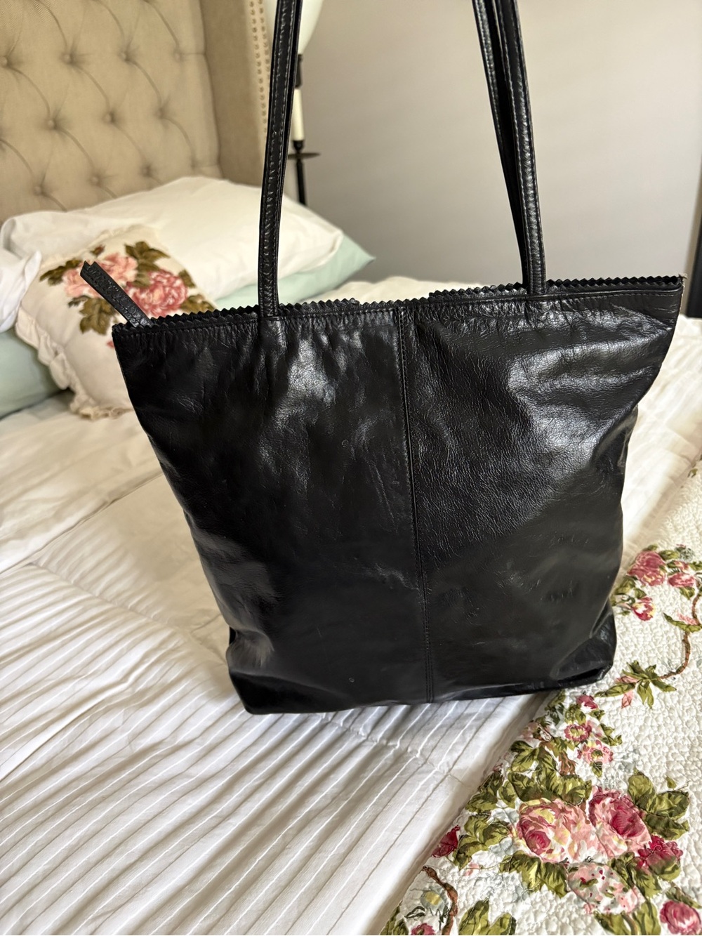 Latico Soft Leather Black Tote Bag Double Strap Zipper Top - Picture 3 of 12